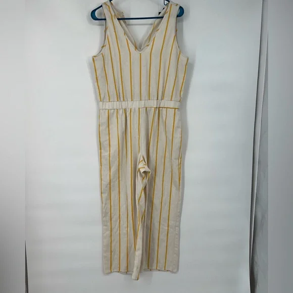 Anthropology Drew Striped Cream and yellow cropped short  Jumpsuit made USA - Picture 2 of 6